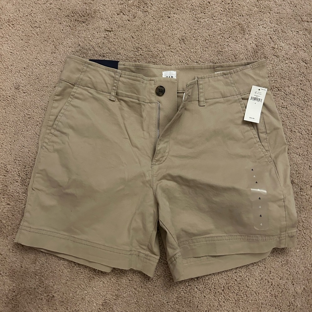 Gap Khaki Shorts NWT
